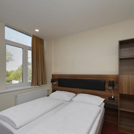 B&B Hotel Berlin-Adlershof Eksteriør billede